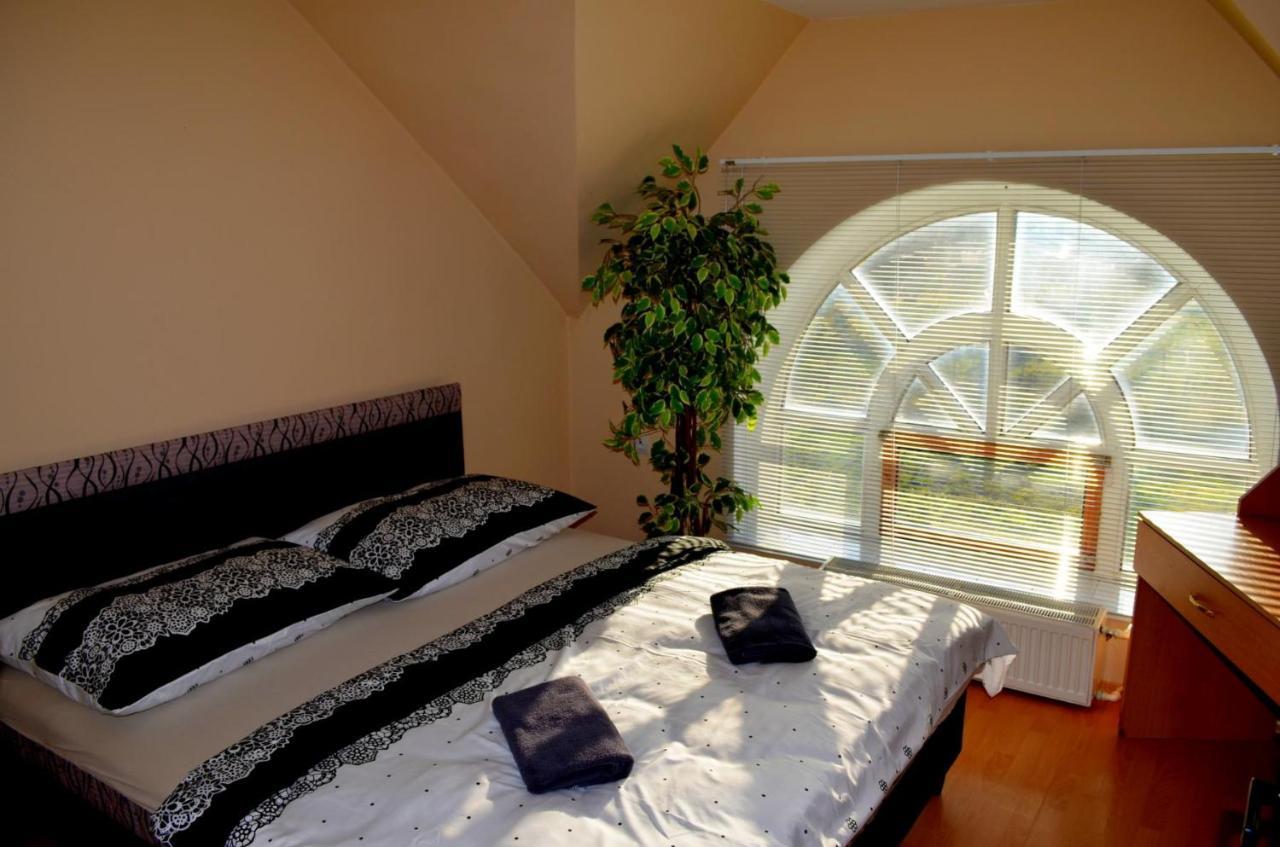 Apartmany Riviera A Chalupa Riviera Liptov, Besenova Luaran gambar