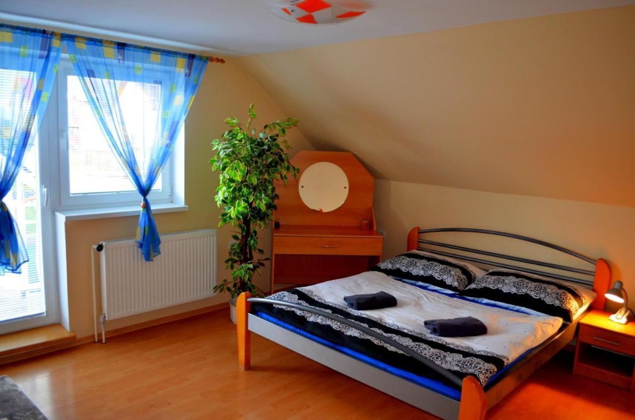 Apartmany Riviera A Chalupa Riviera Liptov, Besenova Luaran gambar
